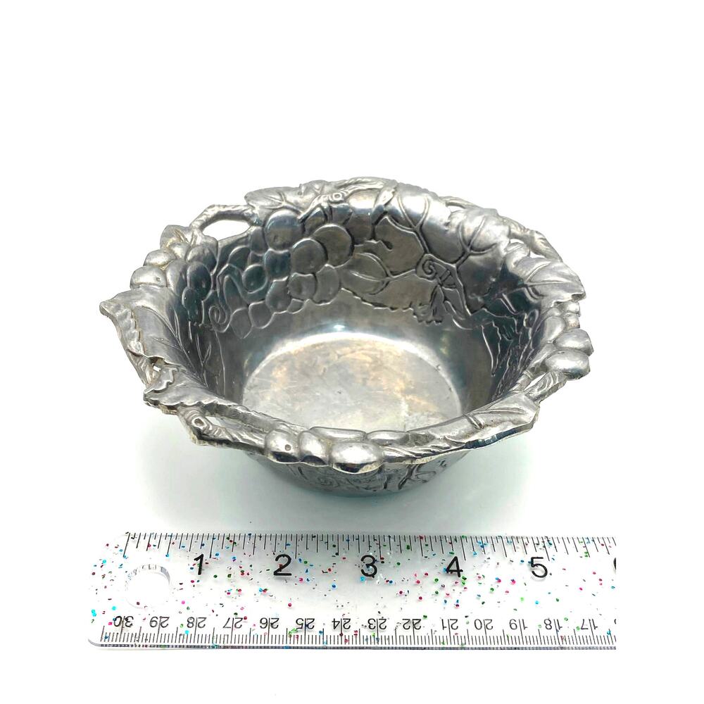 Arthur Court  Aluminum Serving Bowl 2004 Vineyard Fruit Nut Candy Dish 5.5"